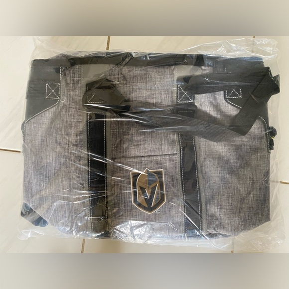 Vegas Golden Knights - Brand anew Cooler Bag - Picture 4 of 9